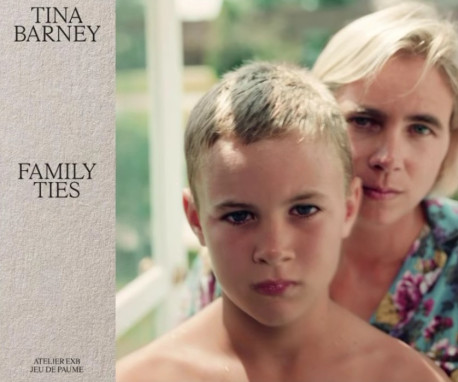 Tina Barney - Family Ties